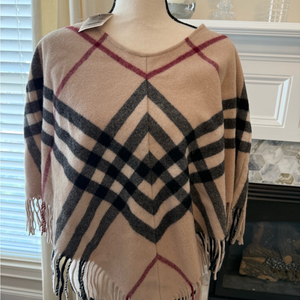 NWT Burberry London Nova Check Fringe Poncho One Size in Beige/Black/Red